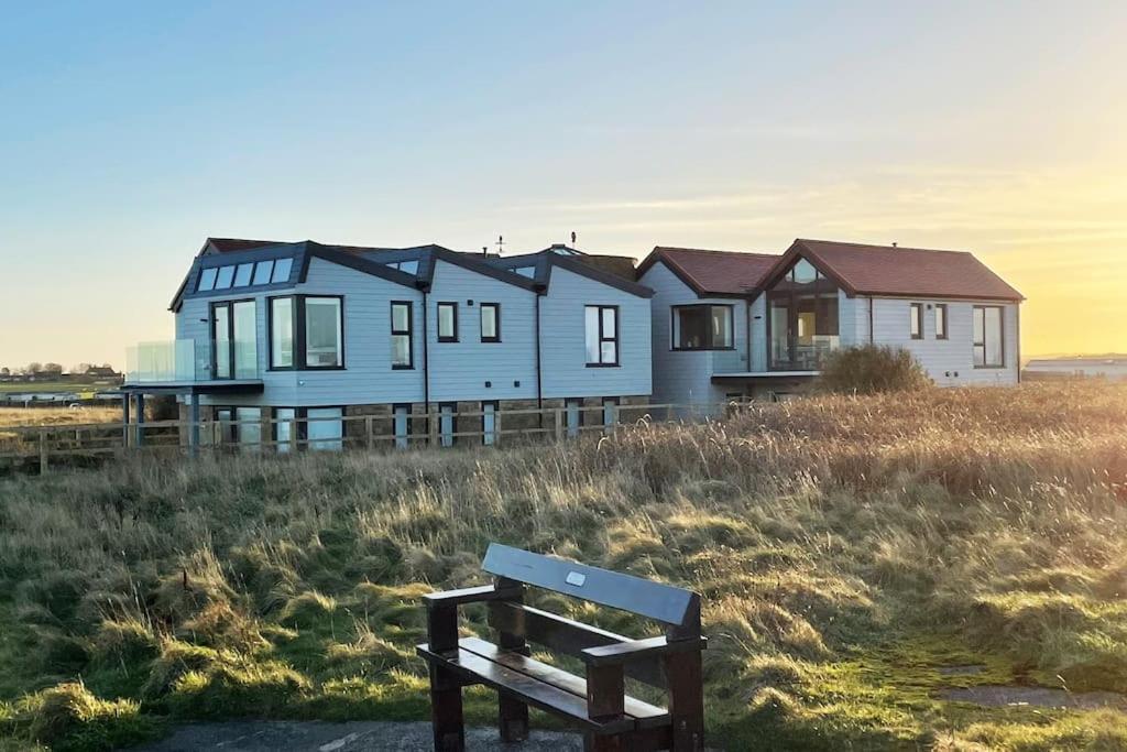 Signal House - A Stunning Beach House - 2020 Build แอมเบิล ภายนอก รูปภาพ